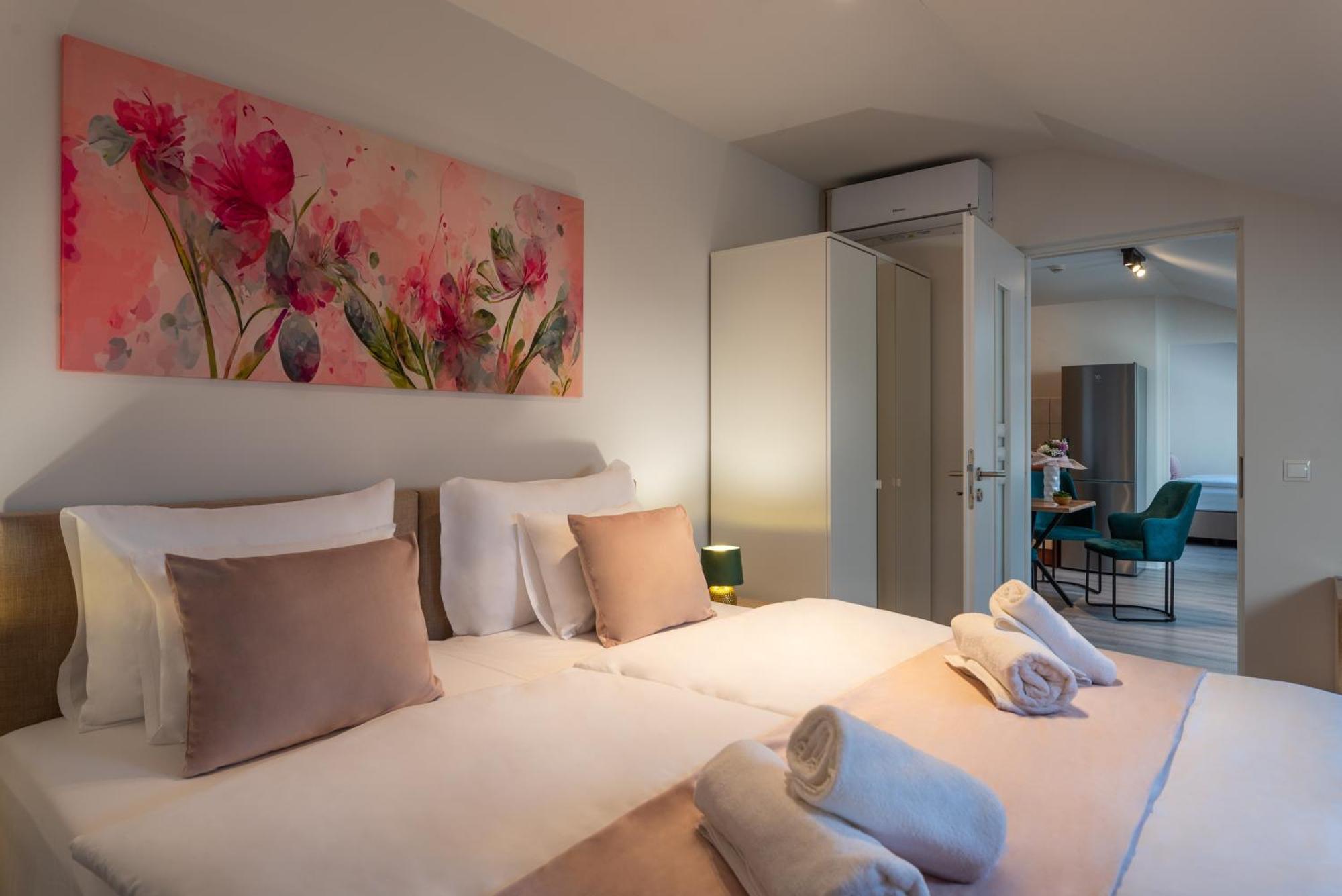 Holdvirag Hotel ชาร์วาร์ ห้อง รูปภาพ